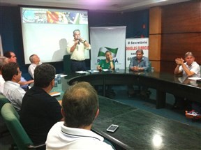 Maringá é sede de encontro regional sobre a nova política de esportes do Paraná